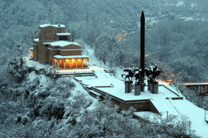 Veliko Tarnovo monument